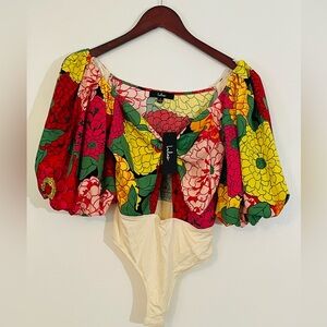 Lulu’s Floral puff sleeve bodysuit